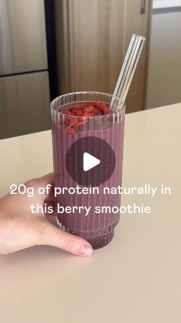 Berry cacao soy smoothie from Nimbus’s original recipe post